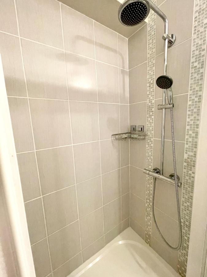 Bel Appartement Neuf Hyper Cosy Vue Mer 180 Пломер Екстериор снимка
